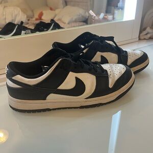 Nike Black and White Athletic Shoes